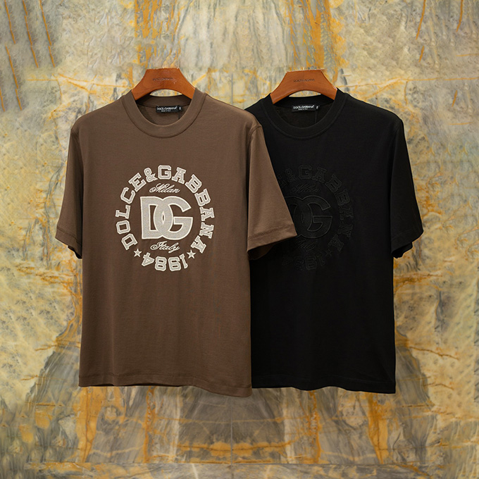 dolce & gabbana circular dg embroidered t-shirt